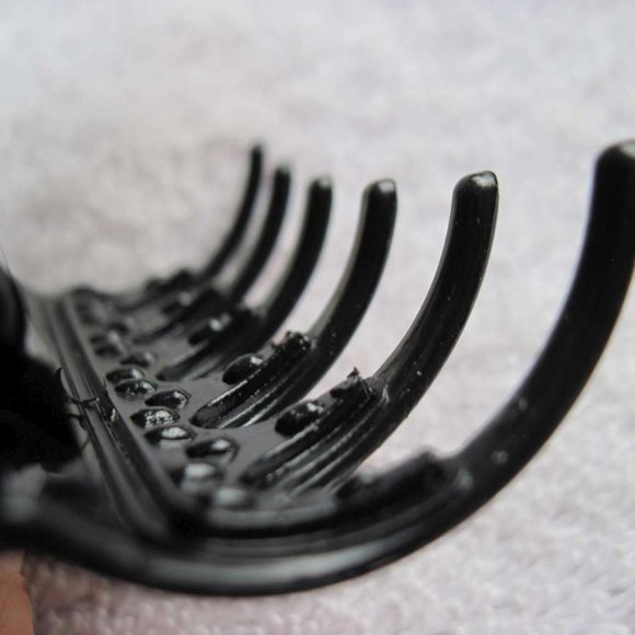 2 Scunci No Slip Grip Magic Hinge Jaw Hair Clips Brown Black Plastic Claw Stay - Picture 6 of 9